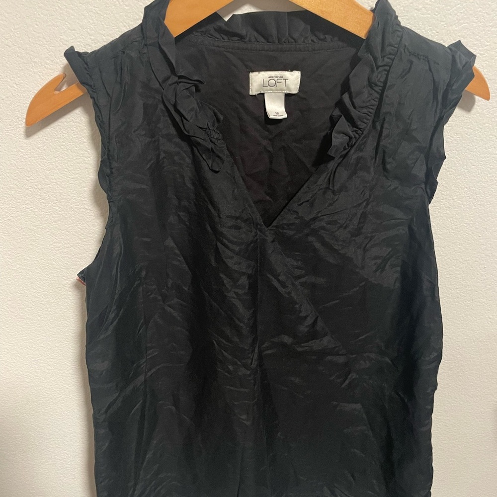 LOFT Women's Blackโ Ruffled Silk Blend Sleeveless Blouse